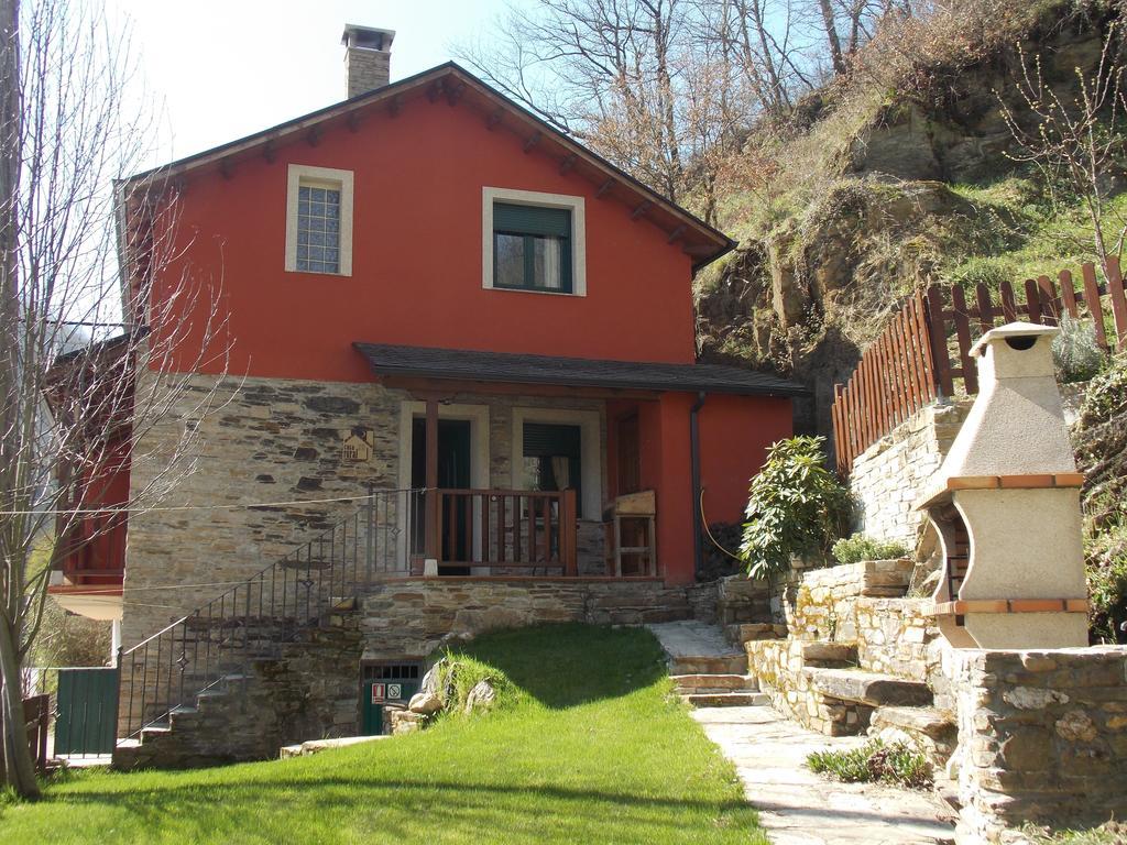 Hostal El Recanto Vega de Valcarce Exterior foto