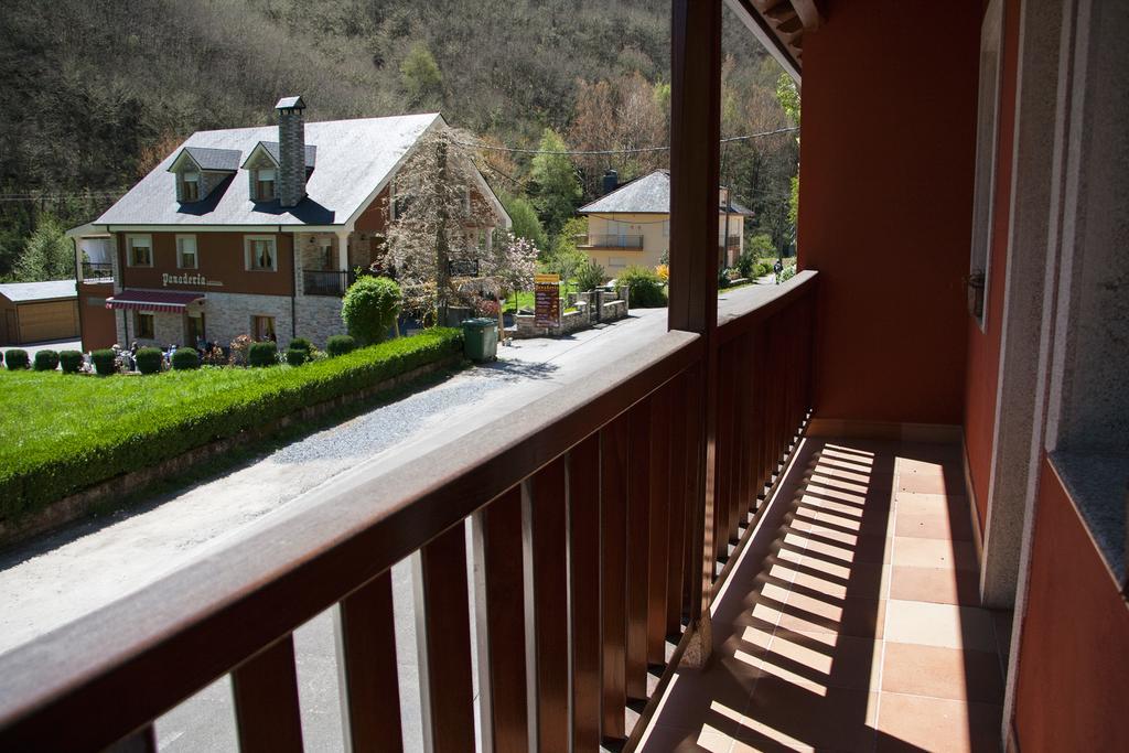Hostal El Recanto Vega de Valcarce Exterior foto